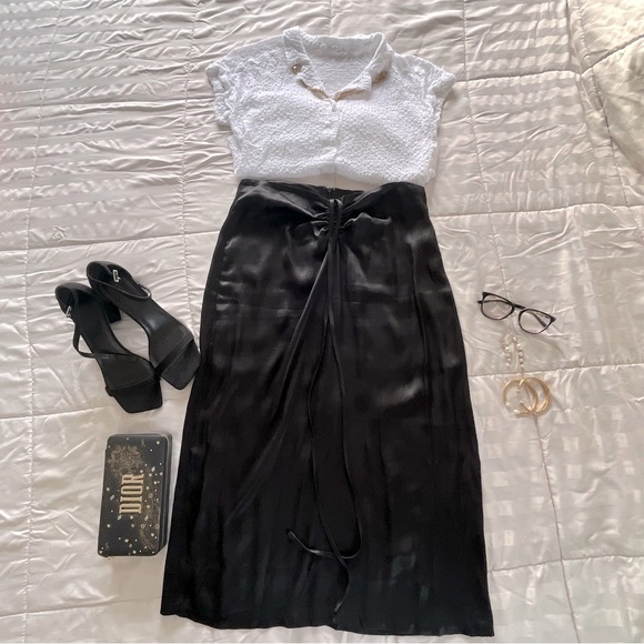 Forever 21 Dresses & Skirts - Forever21 midi skirt black silky sizeM hight waisted tie waist zip in back